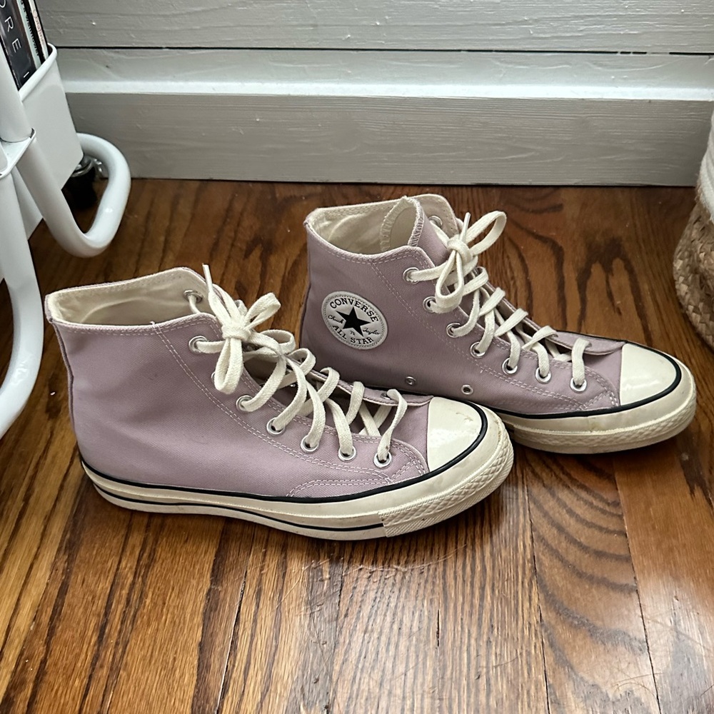Light purple converse